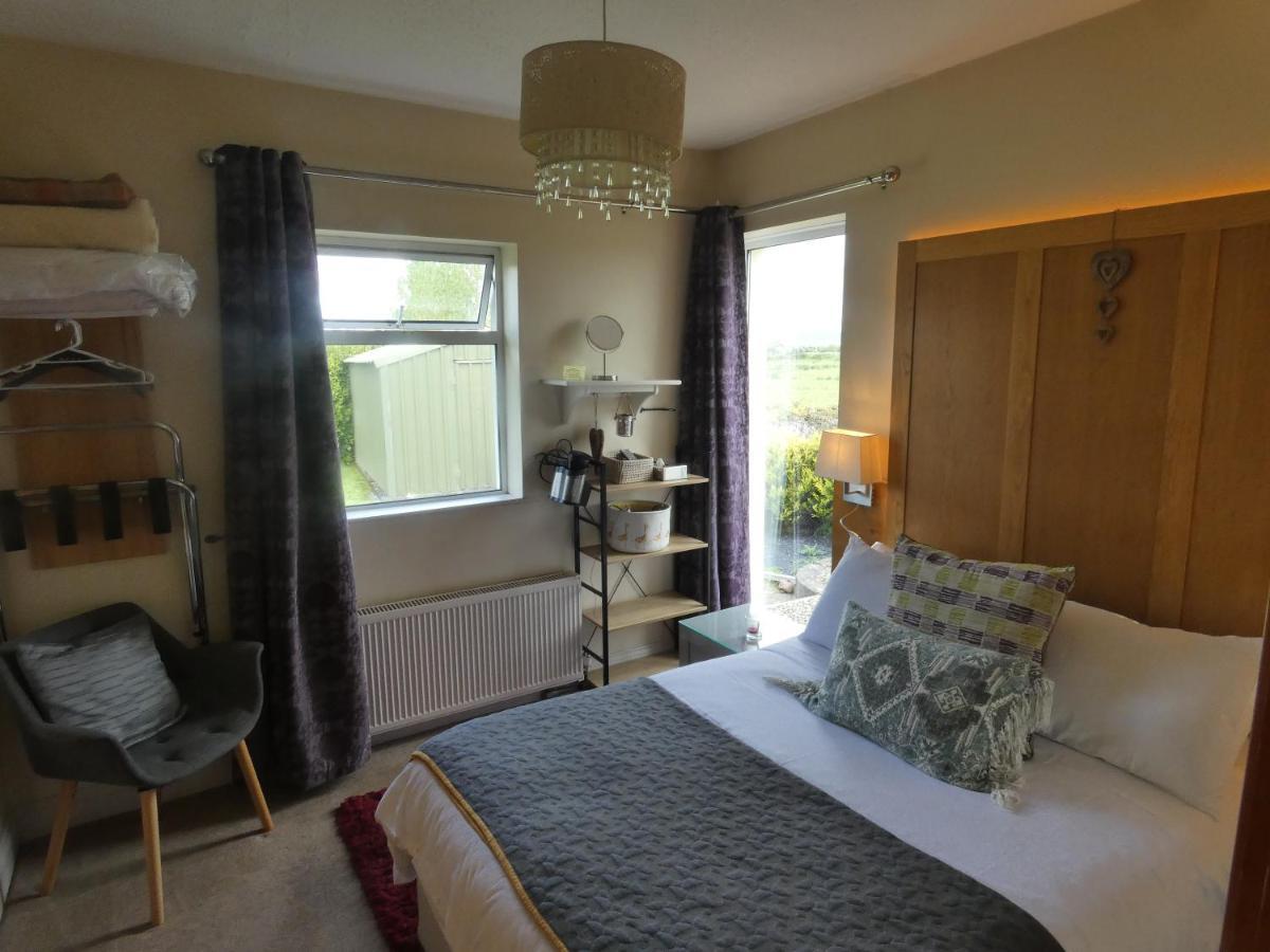 Castle Mews Bed and breakfast 3*