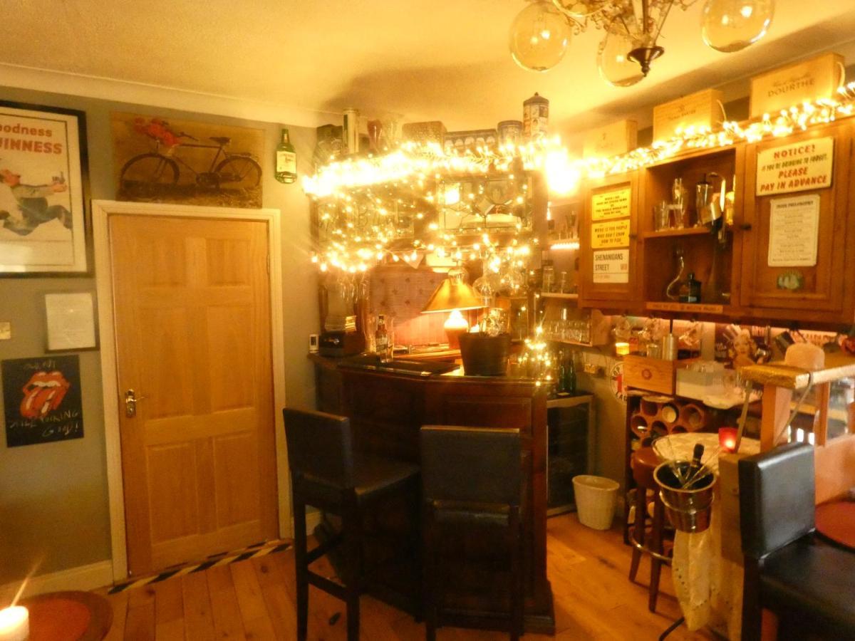 Castle Mews Bed and breakfast 3*